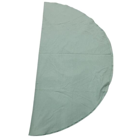 🌿 Large Round Green Tablecloth 68" Diameter Solid Minimalist Farmhouse Decor - Picture 1 of 5